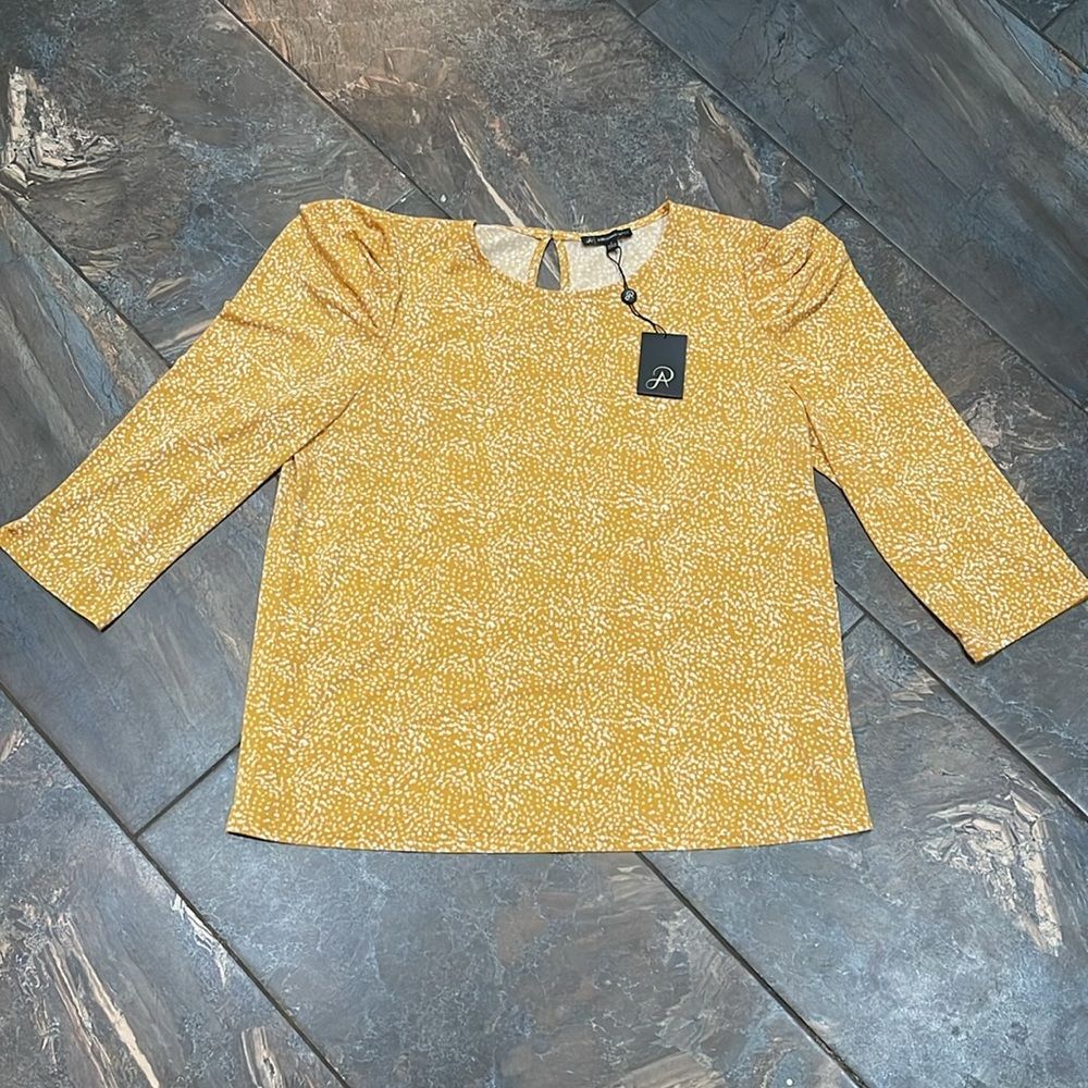 NWT Adrianna Papell 3/4 Pleated Puff Sleeve Polka Dot Top Mustard Size Large